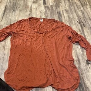 burnt red/orange long sleeve tee